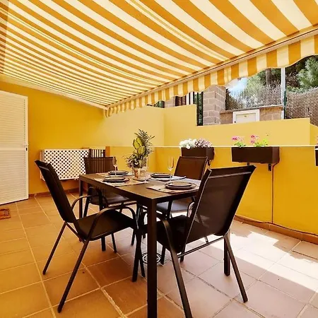 Apartman Beachside Escape *