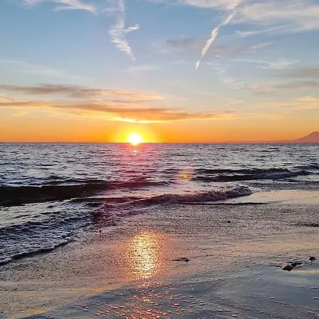 Apartment Beachside Escape Marbella