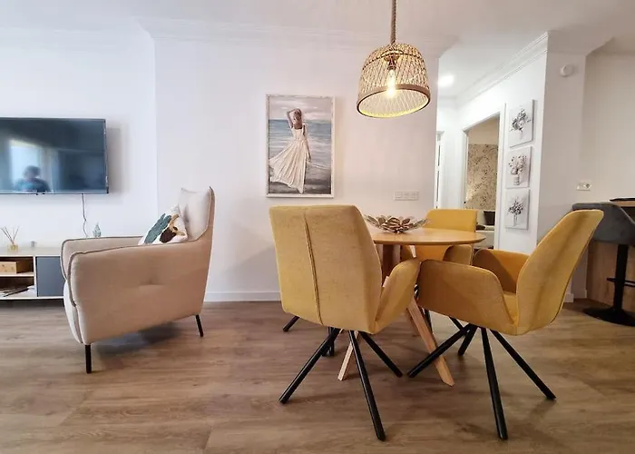 Apartament Beachside Escape *