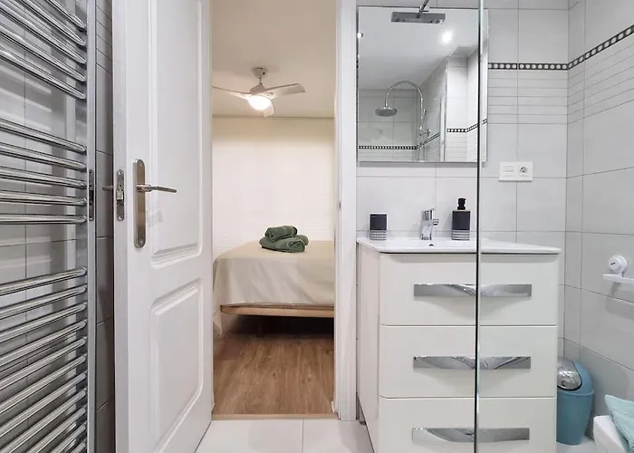 Beachside Escape Apartament *