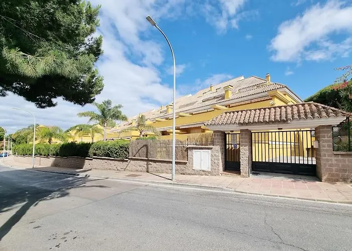 Apartment Beachside Escape Marbella