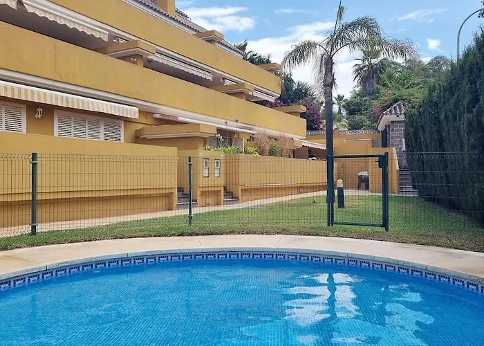 Apartament Beachside Escape *