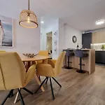 Beachside Escape Apartmán