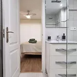 Apartment Beachside Escape